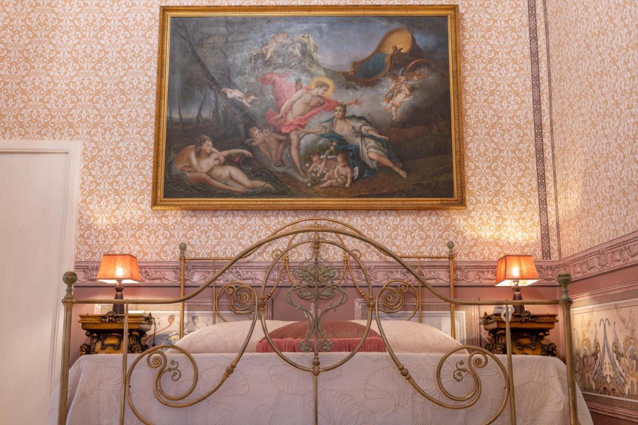 Il Cavaliere Al Borgo Antico Hotel Копертино Екстериор снимка