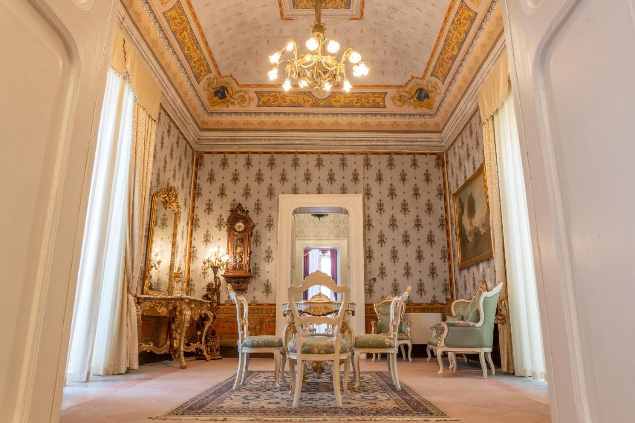 Il Cavaliere Al Borgo Antico Hotel Копертино Екстериор снимка