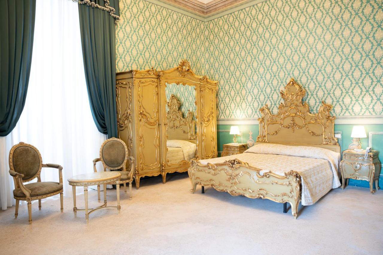 Il Cavaliere Al Borgo Antico Hotel Копертино Екстериор снимка