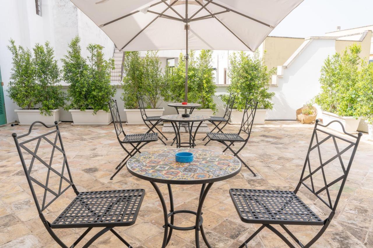 Il Cavaliere Al Borgo Antico Hotel Копертино Екстериор снимка
