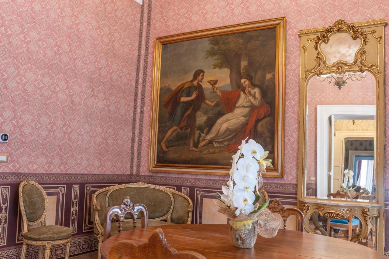 Il Cavaliere Al Borgo Antico Hotel Копертино Екстериор снимка