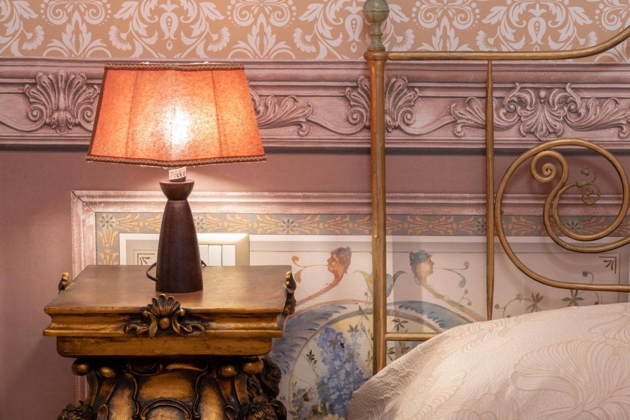 Il Cavaliere Al Borgo Antico Hotel Копертино Екстериор снимка