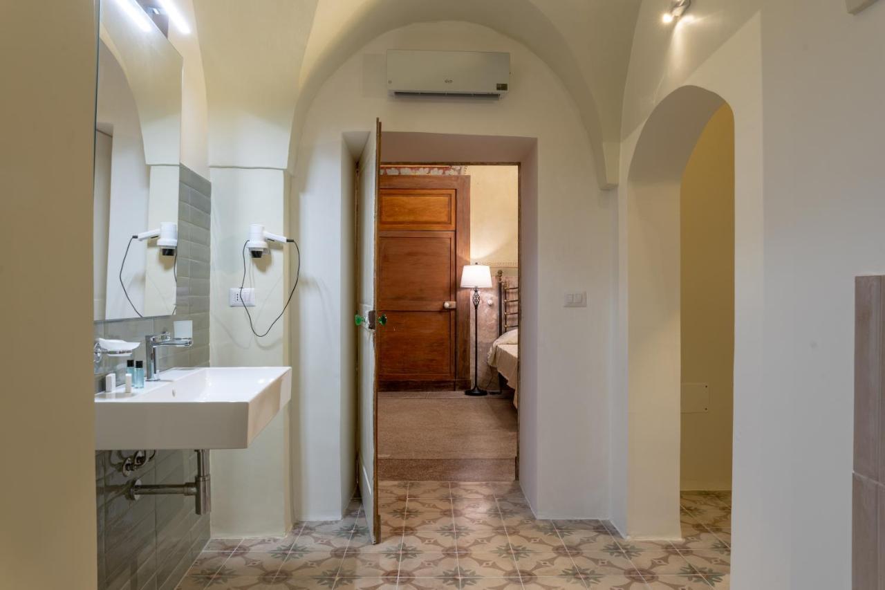 Il Cavaliere Al Borgo Antico Hotel Копертино Екстериор снимка