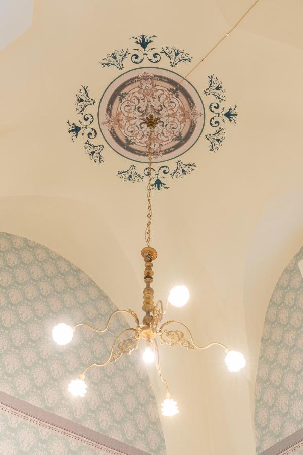 Il Cavaliere Al Borgo Antico Hotel Копертино Екстериор снимка