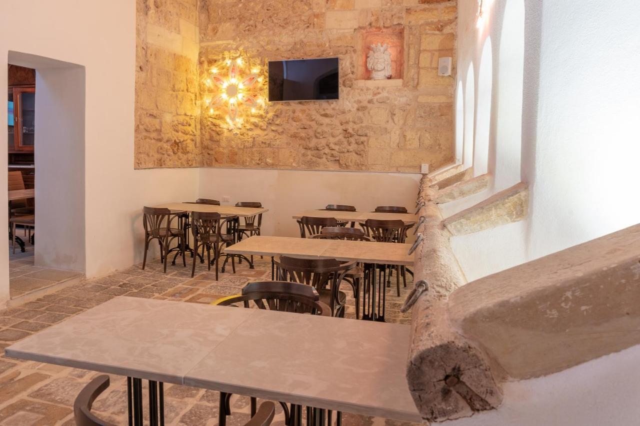Il Cavaliere Al Borgo Antico Hotel Копертино Екстериор снимка