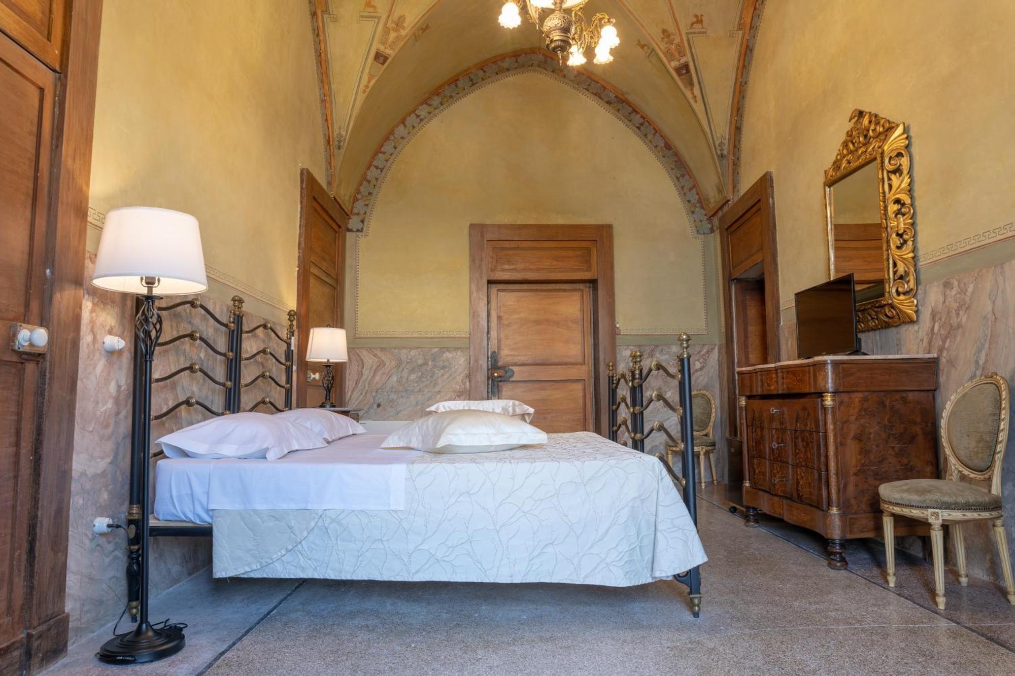 Il Cavaliere Al Borgo Antico Hotel Копертино Екстериор снимка