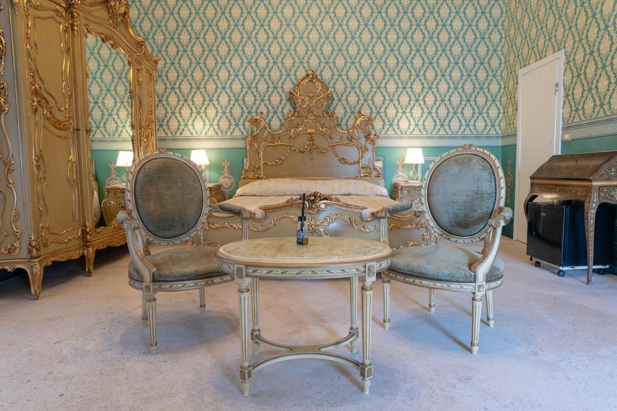 Il Cavaliere Al Borgo Antico Hotel Копертино Екстериор снимка